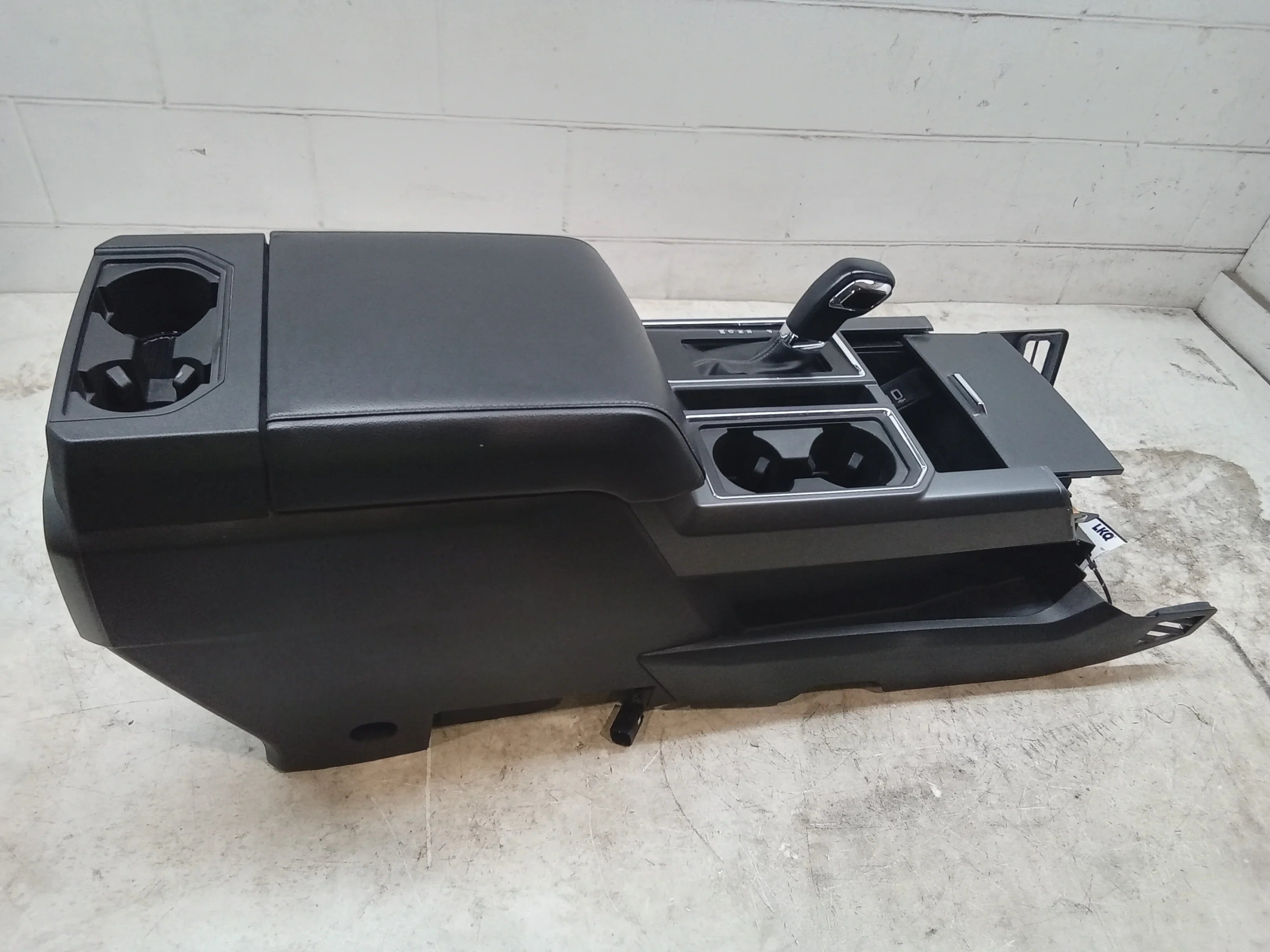 Pre-Owned 19 Ford F150 Floor Center Console W/ Shifter USB 100 Plug OEM (Good)