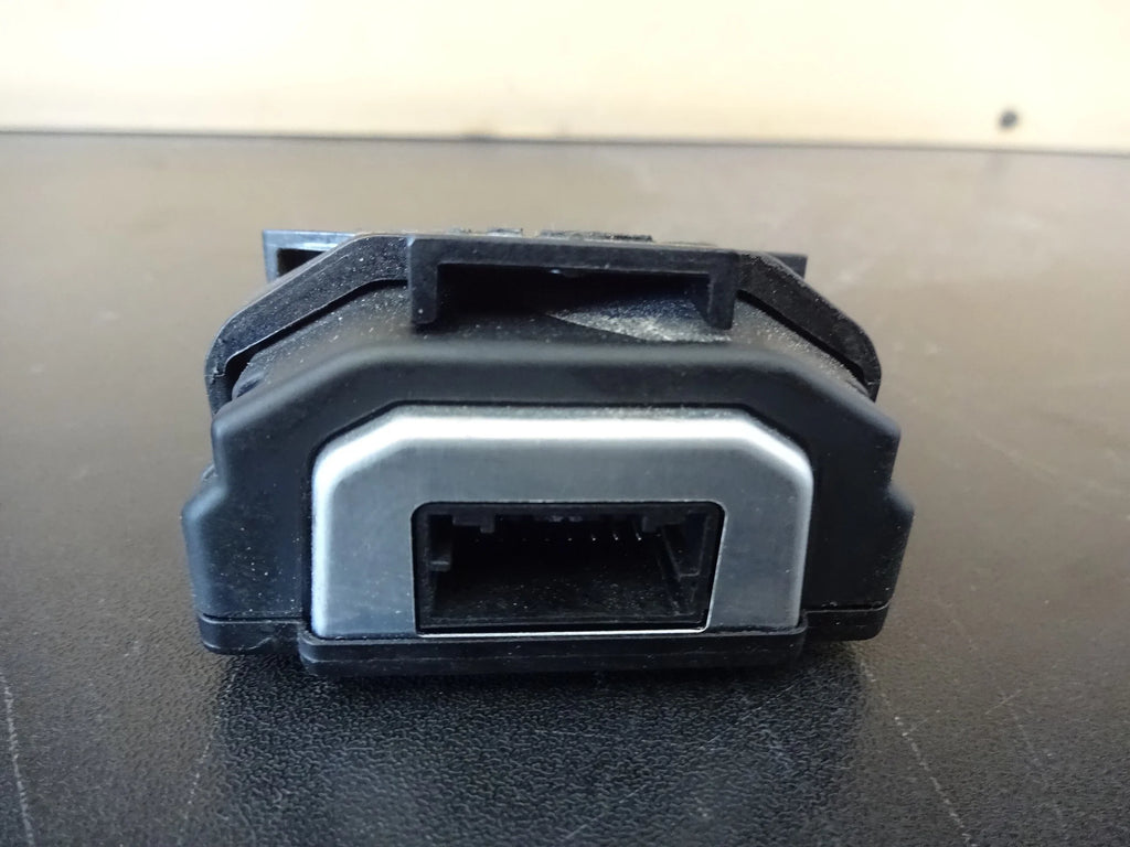 Pre-Owned 2020 Infiniti QX50 Windshield Mounted Camera OEM (Good)