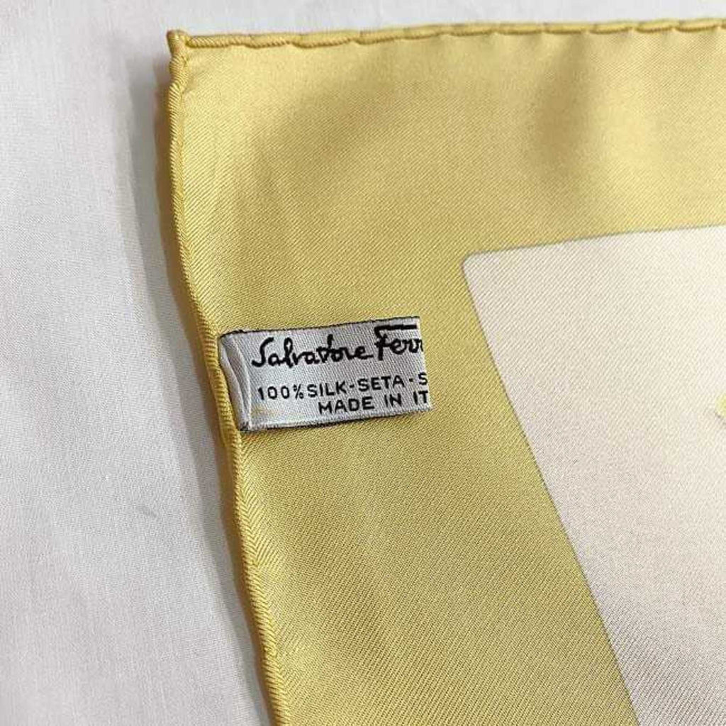 Pre-Owned Salvatore Ferragamo Scarf Pink Yellow 100% Silk Flower Women's Fashion Accessories (Good)