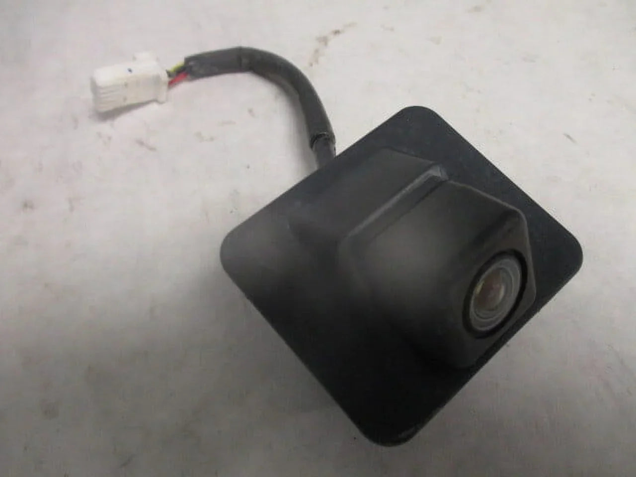 Pre-Owned 2017 2018 Mazda 3 Sedan Rear View Camera Decklid Mount OEM LKQ (Good)