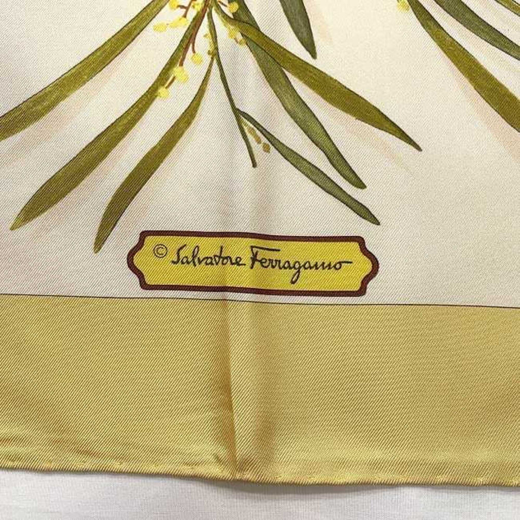 Pre-Owned Salvatore Ferragamo Scarf Pink Yellow 100% Silk Flower Women's Fashion Accessories (Good)