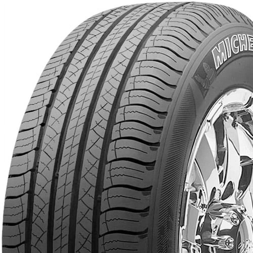 Michelin Latitude Tour 245/60R18 104 T Tire Fits: 2011-19 Ford Explorer XLT, 2014-19 Toyota Highlander LE Plus