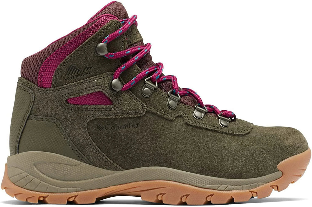 Columbia Women's Newton Ridge Plus Waterproof Amped Hiking Shoe, Peatmoss/Red Onion, 9.5 Wide
