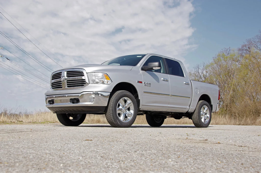Rough Country 2.5" Lift Kit (fits) 2012-2018 Ram Truck 1500 4WD | Suspension System | 358