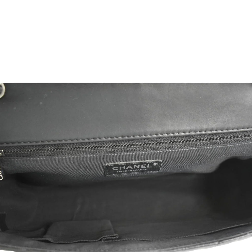 Pre-Owned CHANEL Surpique Chevron Medium Lambskin Leather Flap Crossbody Bag Black